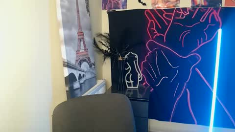 Vanessa online show from 10-11-25, 07:07