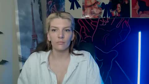 Snapshot of vanrey_ chatting on 05-06-26, 06:52 Vanessa online show from 05-06-26, 06:52