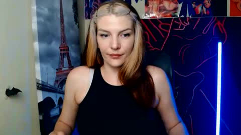 Snapshot of vanrey_ chatting on 05-25-26, 04:46 Vanessa online show from 05-25-26, 04:46