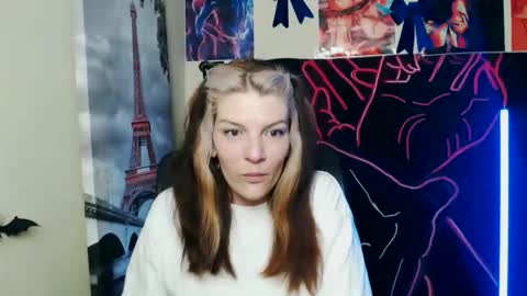 Snapshot of vanrey_ chatting on 06-02-26, 06:48 Vanessa online show from 06-02-26, 06:48