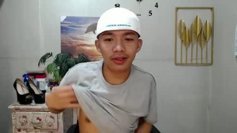 Snapshot of vanxxx2005 chatting on 01-17-25, 07:49 vanxxx2005 online show from 01-17-25, 07:49