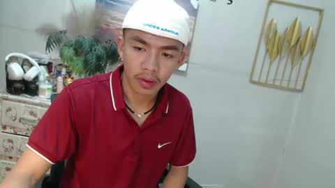 Snapshot of vanxxx2005 chatting on 02-16-25, 09:27 vanxxx2005 online show from 02-16-25, 09:27