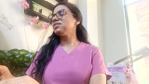 Snapshot of vanyxxxx chatting on 11-19-25, 09:48 vanyxxxx online show from 11-19-25, 09:48