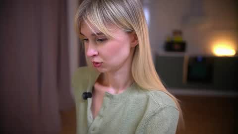 Heeeeey Im Hanna the art of tease  online show from 12-18-25, 05:19