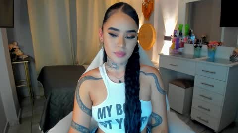 Snapshot of vayolett_bass chatting on 02-20-26, 07:21 Vayolett Bass online show from 02-20-26, 07:21