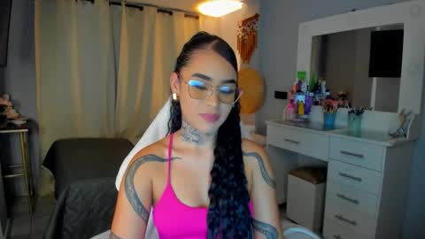 Snapshot of vayolett_bass chatting on 02-21-26, 08:37 Vayolett Bass online show from 02-21-26, 08:37