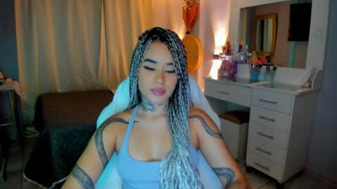 Snapshot of vayolett_bass chatting on 03-27-26, 08:59 Vayolett Bass online show from 03-27-26, 08:59