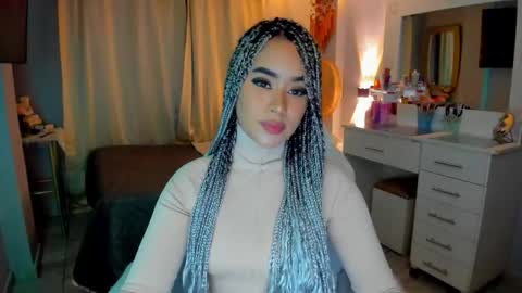 Snapshot of vayolett_bass chatting on 03-29-26, 05:51 Vayolett Bass online show from 03-29-26, 05:51
