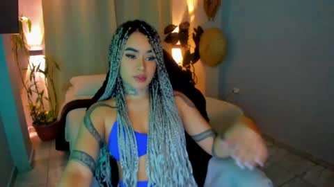 Snapshot of vayolett_bass chatting on 05-06-26, 04:52 Vayolett Bass online show from 05-06-26, 04:52
