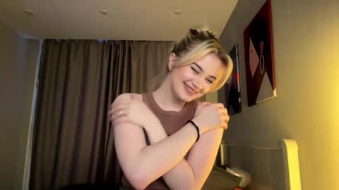 Monika online show from 03-06-26, 01:18