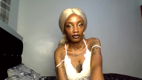 Snapshot of veegee7 chatting on 03-09-26, 07:01 Luma online show from 03-09-26, 07:01