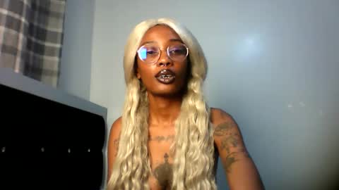 Snapshot of veegee7 chatting on 03-12-26, 06:52 Luma online show from 03-12-26, 06:52