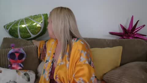 Vegas Dani online show from 10-06-25, 07:28