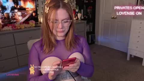 vegas_romance online show from 04-21-26, 03:35