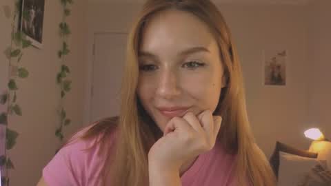 Snapshot of vegas_v chatting on 09-25-25, 02:10 Maria online show from 09-25-25, 02:10