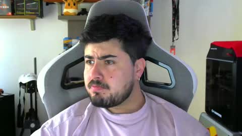 Snapshot of veils24 chatting on 02-04-26, 02:45 Charles online show from 02-04-26, 02:45