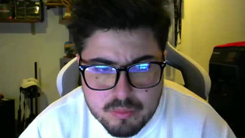 Snapshot of veils24 chatting on 02-07-26, 03:10 Charles online show from 02-07-26, 03:10