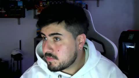 Snapshot of veils24 chatting on 02-14-26, 11:01 Charles online show from 02-14-26, 11:01