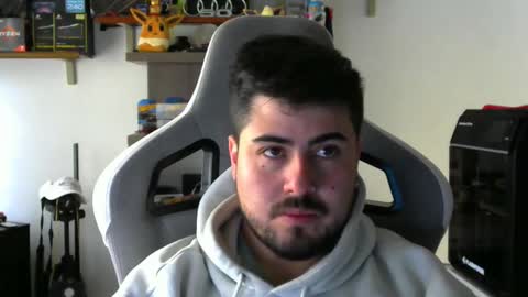 Snapshot of veils24 chatting on 02-18-26, 02:24 Charles online show from 02-18-26, 02:24