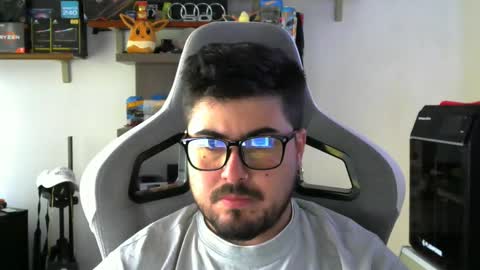 Snapshot of veils24 chatting on 02-19-26, 03:52 Charles online show from 02-19-26, 03:52