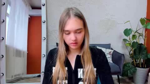 Snapshot of vel1ka chatting on 10-25-25, 04:31 Barbara online show from 10-25-25, 04:31