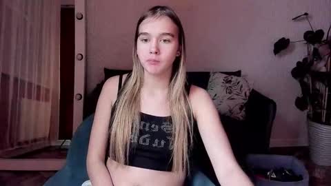 Snapshot of vel1ka chatting on 11-26-25, 01:34 Barbara online show from 11-26-25, 01:34