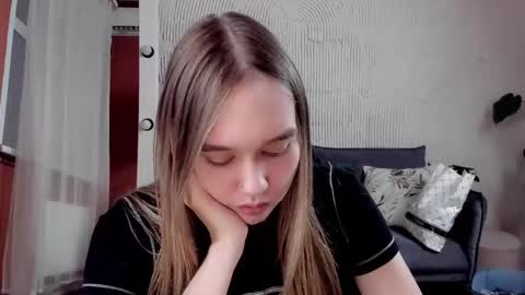 Snapshot of vel1ka chatting on 11-29-25, 12:52 Barbara online show from 11-29-25, 12:52