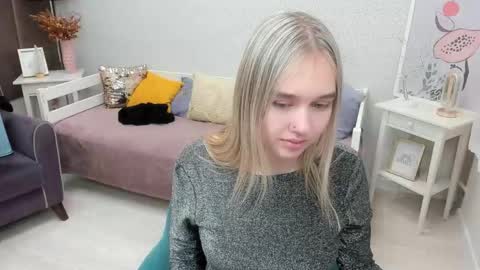 Snapshot of vel1ka chatting on 12-20-25, 12:45 Barbara online show from 12-20-25, 12:45