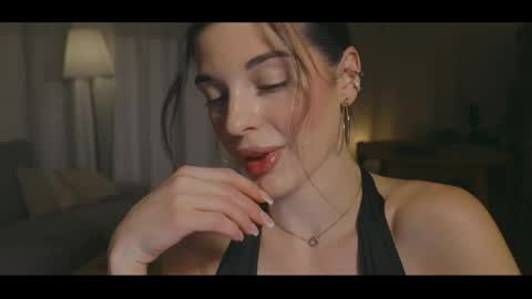 Snapshot of velavelle chatting on 05-30-26, 08:28 Try to unlock online show from 05-30-26, 08:28