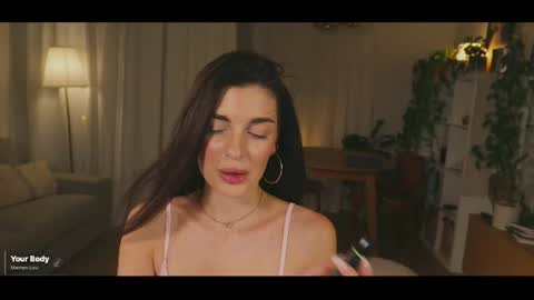 Snapshot of velavelle chatting on 06-27-26, 08:36 Try to unlock online show from 06-27-26, 08:36