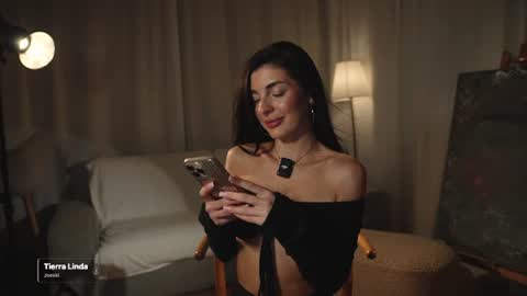 Snapshot of velavelle chatting on 07-15-26, 08:36 Try to unlock online show from 07-15-26, 08:36