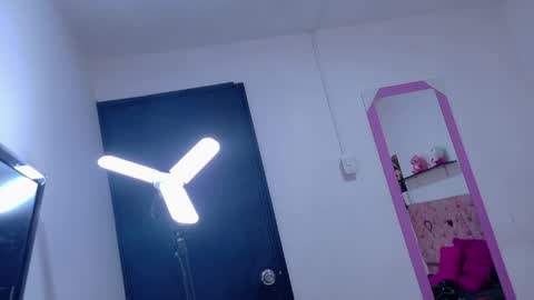 velinahoneyy online show from 05-30-26, 12:35