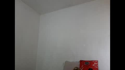 velk_hot1 online show from 02-10-25, 06:45