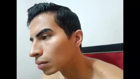 velk_hot1 online show from 02-12-25, 07:24