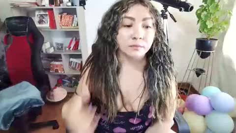 Snapshot of vellarossa chatting on 11-15-25, 02:13 Im VelaI will be Christmas and New Year with my family December 22 to January 13 I will miss you guys. online show from 11-15-25, 02:13