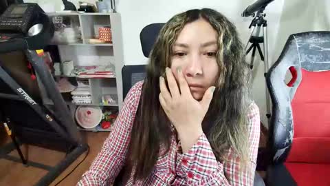 Snapshot of vellarossa chatting on 12-15-25, 05:23 Im VelaI will be Christmas and New Year with my family December 22 to January 13 I will miss you guys. online show from 12-15-25, 05:23