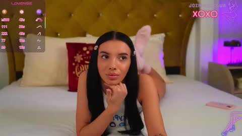 Snapshot of velmaevans chatting on 01-16-26, 11:31 Velma online show from 01-16-26, 11:31