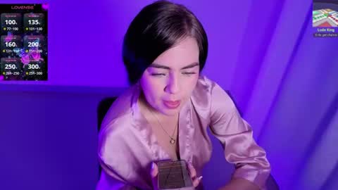 Snapshot of velournyx chatting on 06-11-26, 06:44 VELOURNYX online show from 06-11-26, 06:44