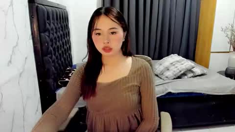 Snapshot of velvelsoftdollxx chatting on 05-24-26, 03:11 MISS DOLL online show from 05-24-26, 03:11