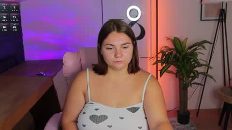 velvet__doll online show from 09-30-25, 12:54