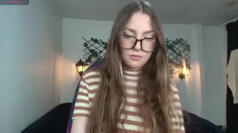 Snapshot of velvet__moon chatting on 04-06-26, 12:41 Sophi online show from 04-06-26, 12:41