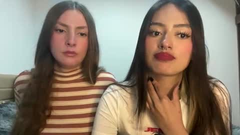 Snapshot of velvet__moon chatting on 04-26-26, 03:37 Sophi online show from 04-26-26, 03:37