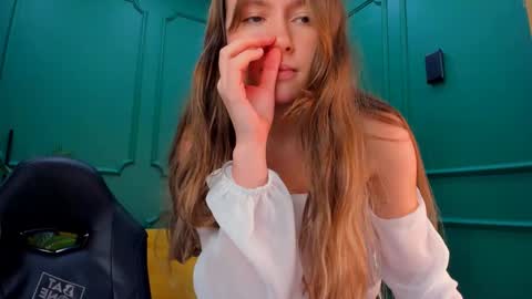 Snapshot of velvet_cherry chatting on 12-05-24, 06:44 velvet_cherry online show from 12-05-24, 06:44