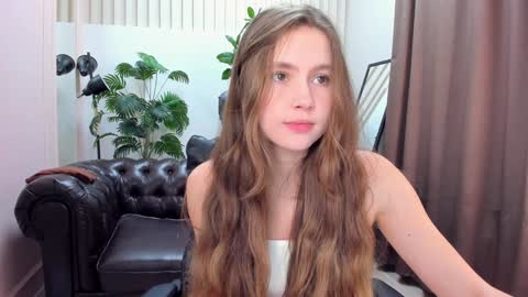 Snapshot of velvet_cherry chatting on 02-05-25, 03:31 velvet_cherry online show from 02-05-25, 03:31