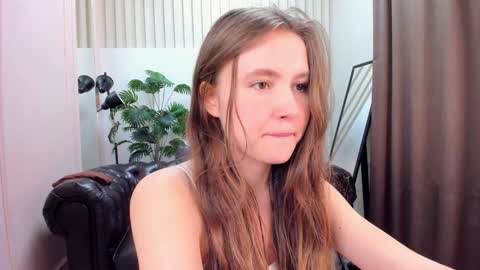 Snapshot of velvet_cherry chatting on 02-05-25, 06:37 velvet_cherry online show from 02-05-25, 06:37