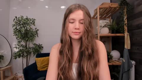 Snapshot of velvet_cherry chatting on 02-06-25, 04:36 velvet_cherry online show from 02-06-25, 04:36