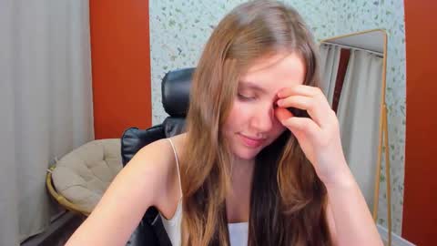 Snapshot of velvet_cherry chatting on 02-19-25, 03:38 velvet_cherry online show from 02-19-25, 03:38