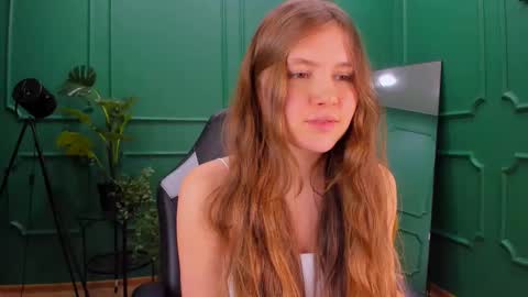 Snapshot of velvet_cherry chatting on 02-21-25, 06:48 velvet_cherry online show from 02-21-25, 06:48