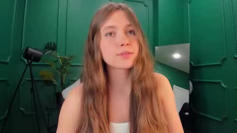 Snapshot of velvet_cherry chatting on 02-26-25, 02:57 velvet_cherry online show from 02-26-25, 02:57