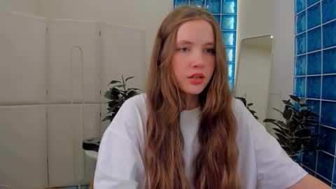 Snapshot of velvet_cherry chatting on 03-11-25, 06:19 velvet_cherry online show from 03-11-25, 06:19